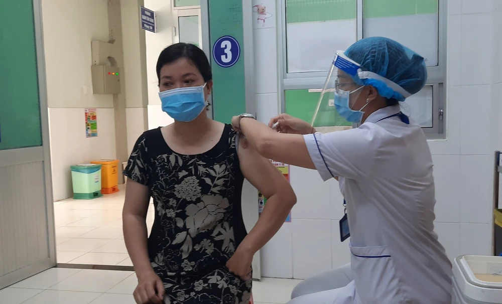 Vào sáng thứ 7 này, TPHCM sẽ triển khai chiến dịch tiêm vaccine Covid-19 quy mô lớn. Ảnh: HCDC.