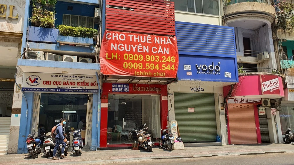 HoREA đề xuất nâng mức chịu thuế cho thuê nhà lên 200 triệu đồng/năm, và chưa thực hiện trong năm 2021, để chia sẻ khó khăn với người dân ảnh hưởng dịch Covid-19. Ảnh: Thanh niên