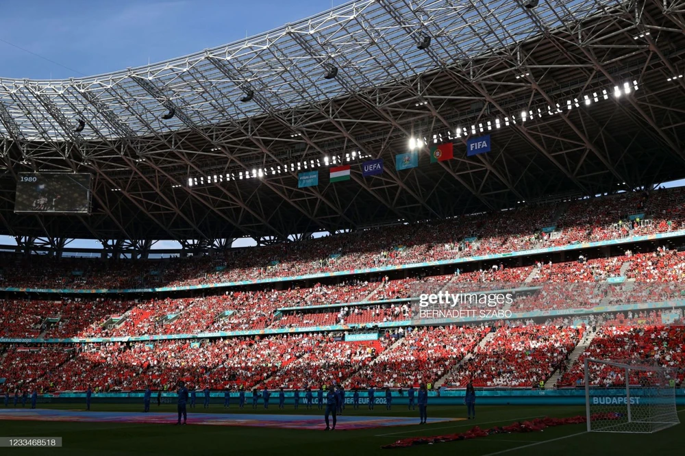 Sân Pukas Arena luôn đầy ắp khán giả.