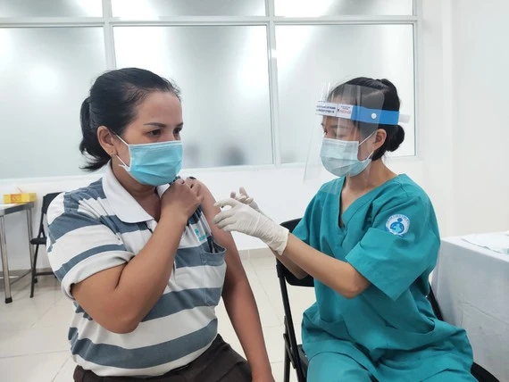 Chính phủ đã bổ sung thê kinh phí mua 61 triệu liều vaccine Covid-19.