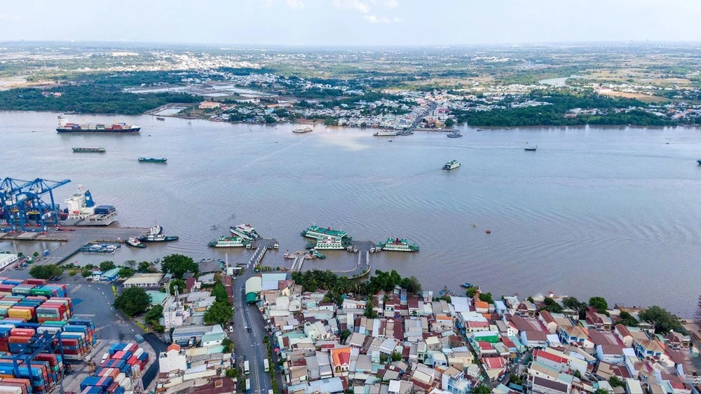 Đồng Nai giáp ranh với TPHCM và Bình Dương, vốn là khu vực kinh tế xã hội gắn kết khó tách rời...