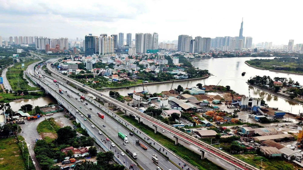 Một nguồn vốn khổng lồ sẽ đổ vào hạ tầng giao thông trong thời gian tới. Ảnh: Độc lập