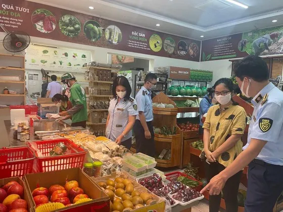 Hà Nội sẵn nguồn hàng gần 200.000 tỷ đồng, siêu thị tăng thời gian mở cửa trong đợt giãn cách ảnh 1 Hà Nội sẵn nguồn hàng gần 200.000 tỷ đồng, siêu thị tăng thời gian mở cửa trong đợt giãn cách ảnh 1