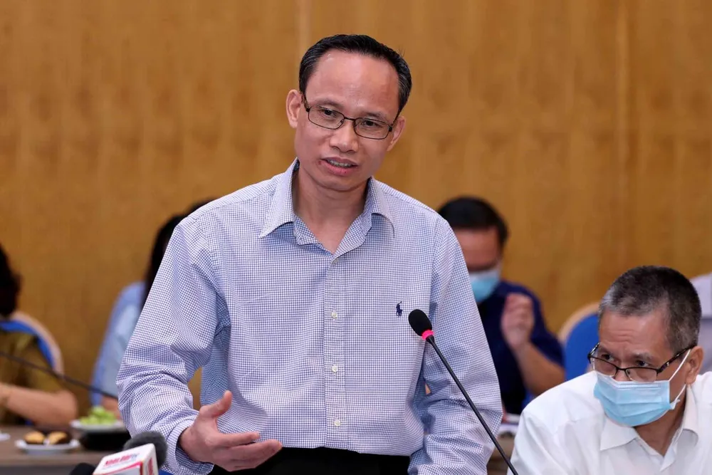 Chuyên gia kinh tế Cấn Văn Lực đề xuất cần ban hành khung chương trình phục hồi để địa phương lấy đó làm căn cứ xây dựng chương trình phục hồi kinh tế của địa phương. Ảnh: VGP/Minh Ngọc Chuyên gia kinh tế Cấn Văn Lực đề xuất cần ban hành khung chương trình phục hồi để địa phương lấy đó làm căn cứ xây dựng chương trình phục hồi kinh tế của địa phương. Ảnh: VGP/Minh Ngọc