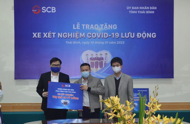 SCB tiếp tục trao tặng xe xét nghiệm lưu động tại Thái Bình, Thanh Hóa ảnh 1 SCB tiếp tục trao tặng xe xét nghiệm lưu động tại Thái Bình, Thanh Hóa ảnh 1