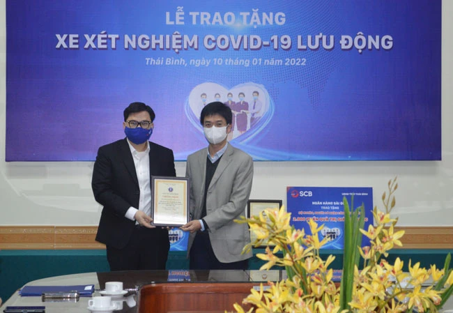 SCB tiếp tục trao tặng xe xét nghiệm lưu động tại Thái Bình, Thanh Hóa ảnh 2 SCB tiếp tục trao tặng xe xét nghiệm lưu động tại Thái Bình, Thanh Hóa ảnh 2