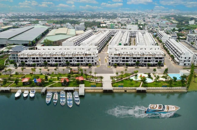 The Pearl Riverside của Tập Đoàn SeaHoldings - tọa lạc ngay bên sông Vàm Cỏ Đông, Bến Lức, Long An