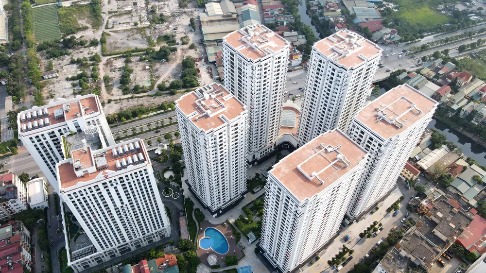 Thị trường bất động sản bị tác động tiêu cực do dịch bệnh Covid-19 Doanh nghiệp bất động sản phát hành trái phiếu hơn 9 tỉ USD - ảnh 2