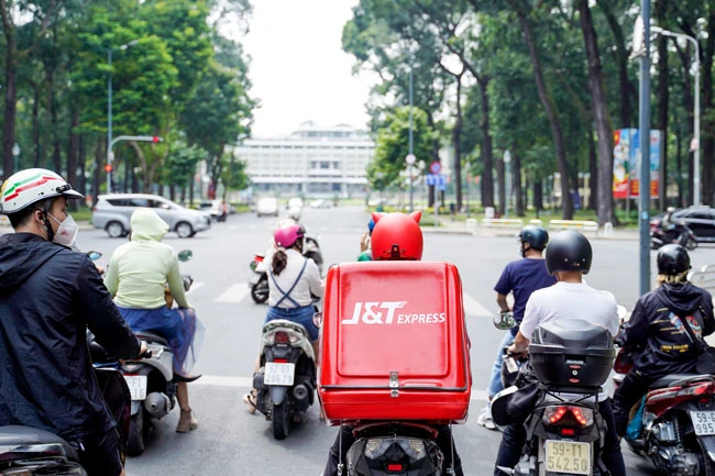 J&T Express tích cực thể hiện vai trò hoàn thiện chu trình trải nghiệm của khách hàng