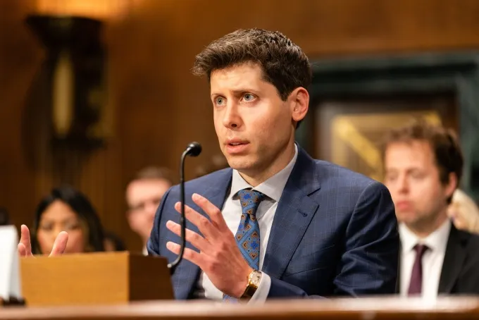 Sam Altman, CEO Open AI trong phiên điều trần trước quốc hội Mỹ hôm 16/5. Ảnh: Bloomberg Sam Altman, CEO Open AI trong phiên điều trần trước quốc hội Mỹ hôm 16/5. Ảnh: Bloomberg