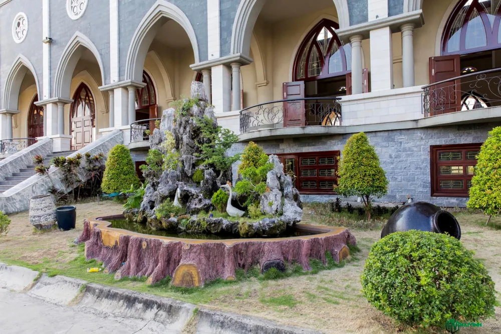 Nhà thờ đẹp nhất tỉnh Bình Dương hình ảnh 3 Nha tho dep nhat tinh Binh Duong hinh anh 3
