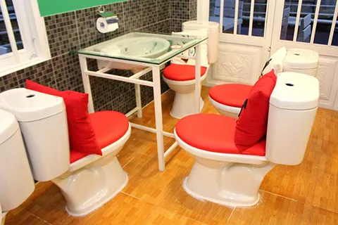 cà phê toilet cà phê toilet