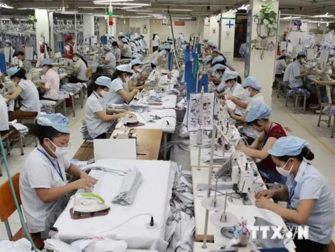 In the first four months of this year, the US continued to be the biggest importer of Vietnamese goods, buying 4.42 billion USD worth of garment-textile, up 9.1 percent year-on-year. (Illustrative photo: VNA)