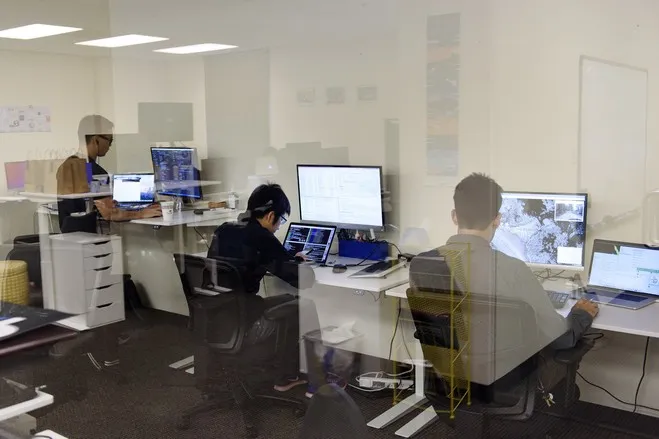 When U.S. startup DeepMap Inc. disclosed investors in a 2018 funding round it omitted the... Chinese Cash That Powered Silicon Valley Is Suddenly Toxic ảnh 5