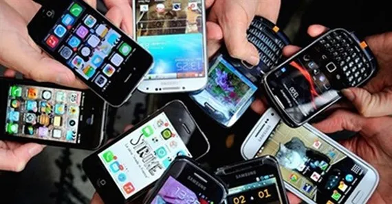 Vietnam mostly imported mobile phones from China and the Republic of Korea in the period. (Photo: cafef.vn)