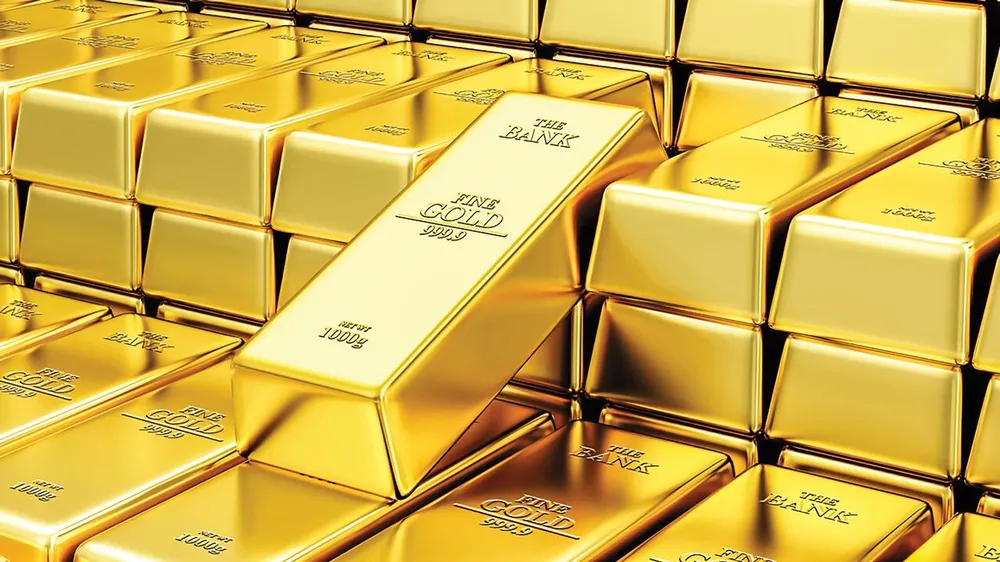 Gold spirals and domestic monetary policy