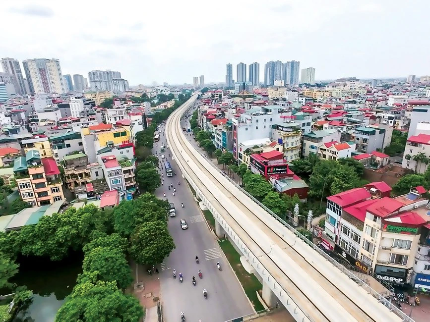 Cat Linh - Ha Dong railway is sluggish in construction investment for many reasons. Photo: VIET CHUNG