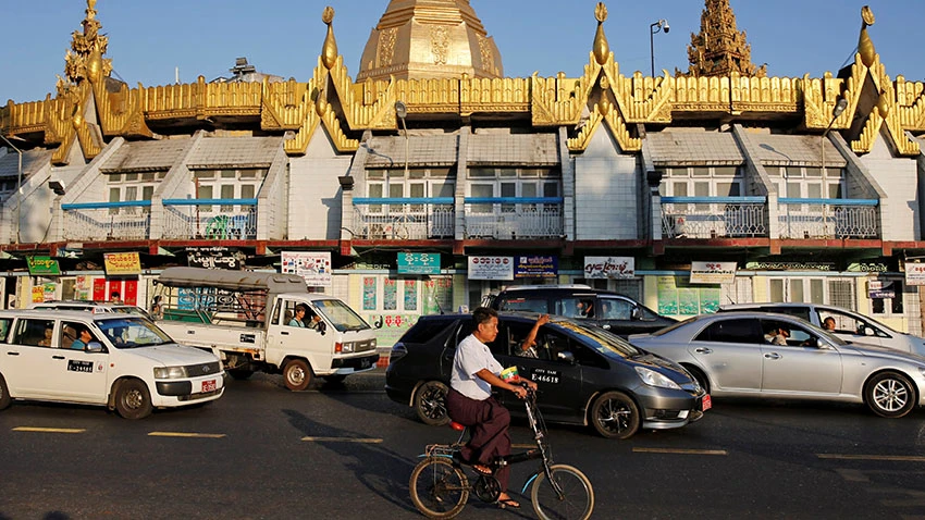 Chinese automakers want a larger slice of Myanmar's booming vehicle market, which is now dominated by Japanese companies. © Reuters