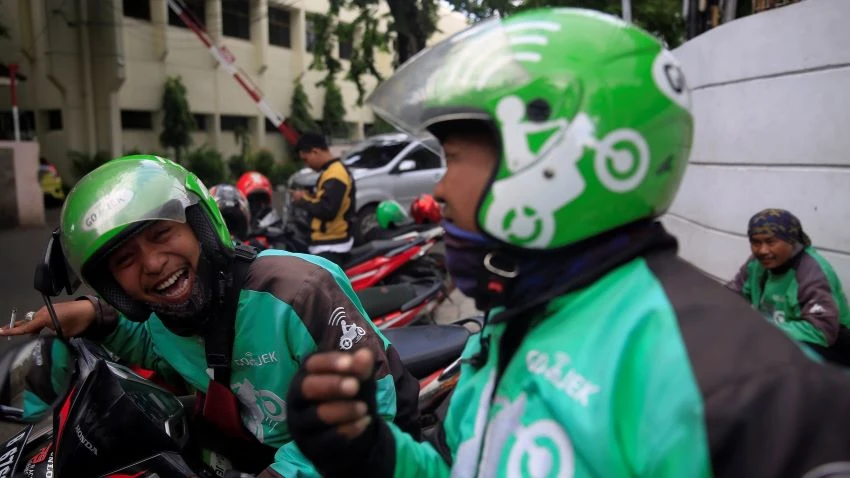 Gojek drivers in Jakarta: The Indonesia startup created a $6.38 million relief fund for its drivers. © Reuters