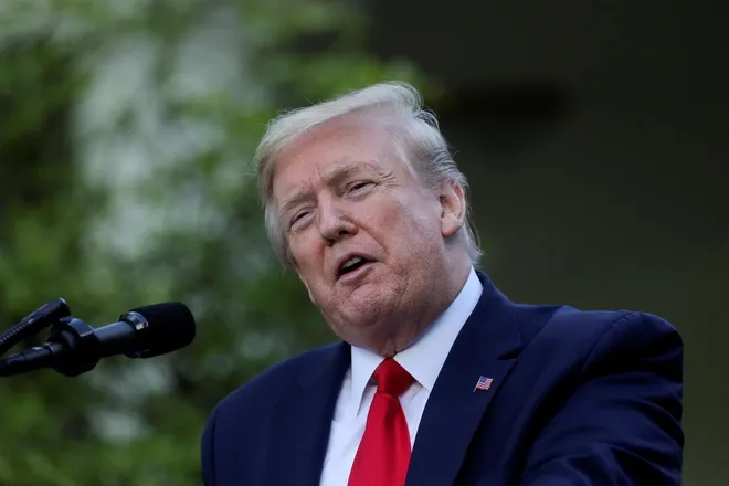 Tổng thống MỹDonald Trumpphát biểu trong cuộc họp báo diễn ra tại Nhà Trắng hôm 28/4. Ảnh:Reuters. TT Trump: My dang dieu tra nghiem tuc ve nhung gi xay ra o TQ hinh anh 1 download.jpeg