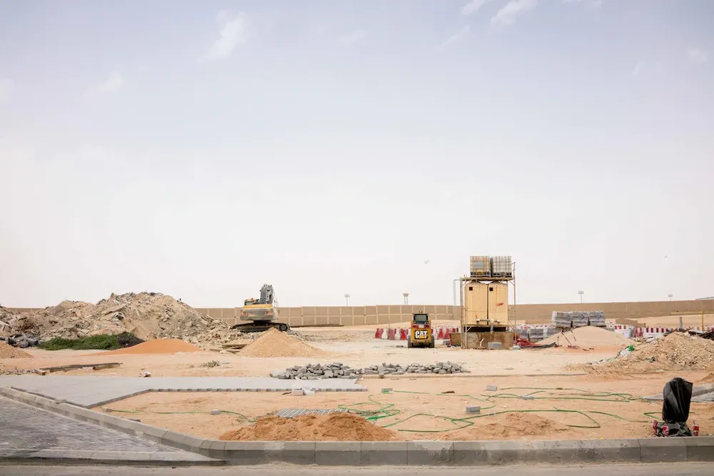 Nhiều dự án trọng điểm trong chuyển đổi mô hình kinh tế của Saudi Arabia bị chậm lại do tác động của đại dịch. Ảnh:Washington Post. Thai tu quyen luc cua Saudi Arabia 'vo mong' vi virus corona hinh anh 3 imrs_1_.jpg