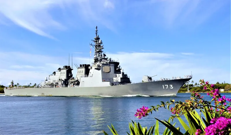 mot khi nhat ban can vu khi nguyen tu hinh 1