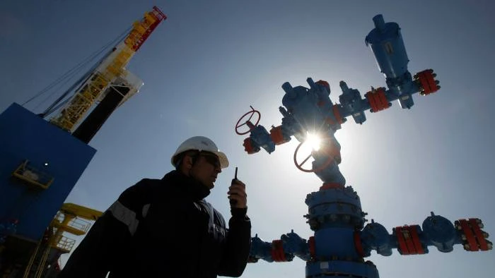 A gas well near to the Gazprom PJSC gas drilling rig © Bloomberg