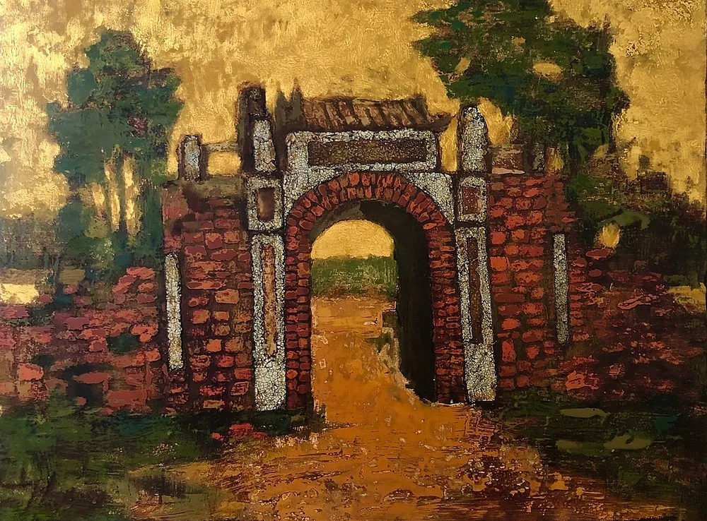 "Cong Lang" (Village Gate), a lacquer painting by Chu Tien Thang. Van Anh, a spokesperson for My Thuat Bui, said many artists have been keen to join the charity project and hope Saigon would quickly overcome the currentCovid outbreak. Last year, when the central city of Da Nang was struggling with the pandemic, the art school had held a similar auction to show its support. Cong Lang (Village Gate), lacquer painting by Chu Tien Thang. According to Van Anh, representative of My Thuat Bui, local artists have shown their enthusiasm when knowing about the project, since they all hope Saigon will overcome the Covid outbreak as soon as possible. Last year, when the central city of Da Nang was struggling with the pandemic, the art school also held an auction to show its support.