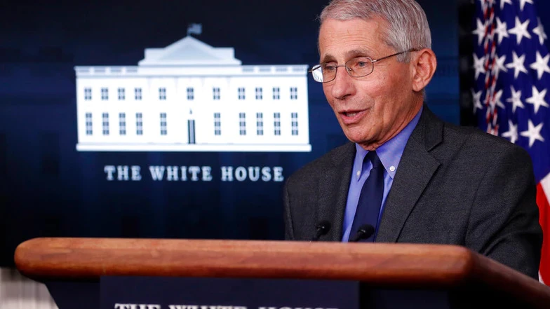 Anthony Fauci cho biết: “Vấn đề nằm ở những người chưa được tiêm chủng.” Nguồn ảnh: Associated Press.