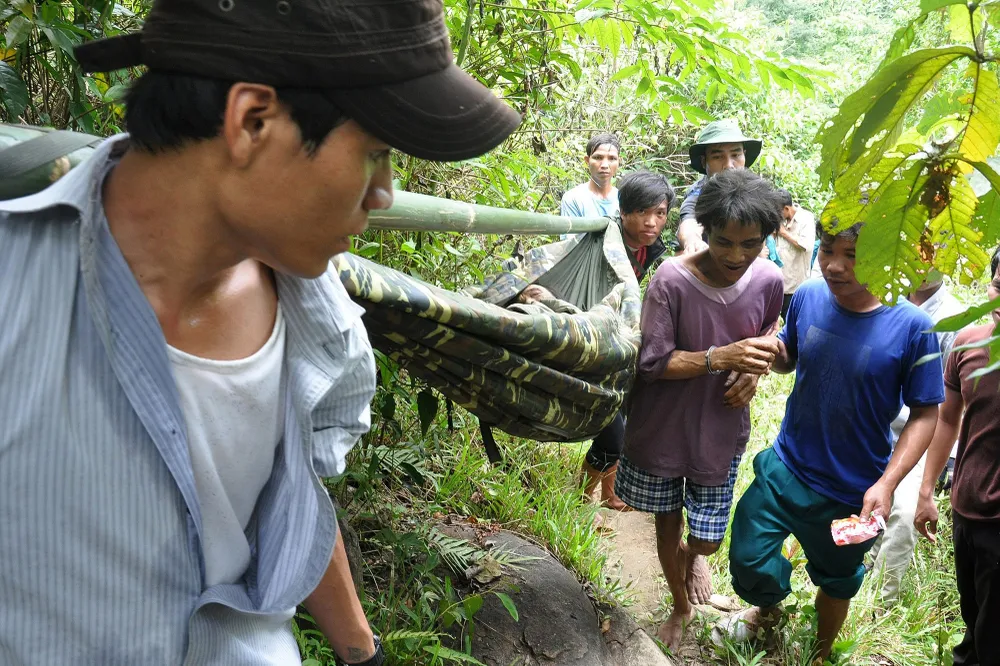 Vietnam’s ‘real-life Tarzan’ Ho Van Lang dies of cancer at 52 ảnh 3 Ho Van Lang