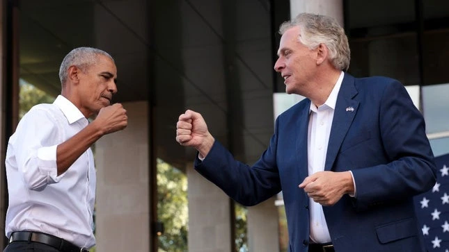  Barack Obama phát biểu tranh cử cho Terry McAuliffe. Ảnh: The Hill.