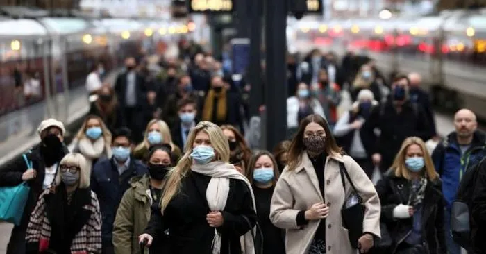 WHO: Omicron lan rộng đến 38 nước, chưa có trường hợp tử vong ảnh 1