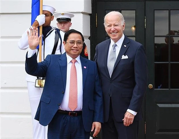 Vietnamese Prime Minister Pham Minh Chinh (L) meets with US President Joe Biden (Photo: VNA) 