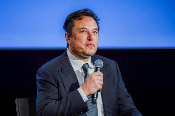 Elon Musk cáo buộc truyền thông Mỹ phân biệt chủng tộc