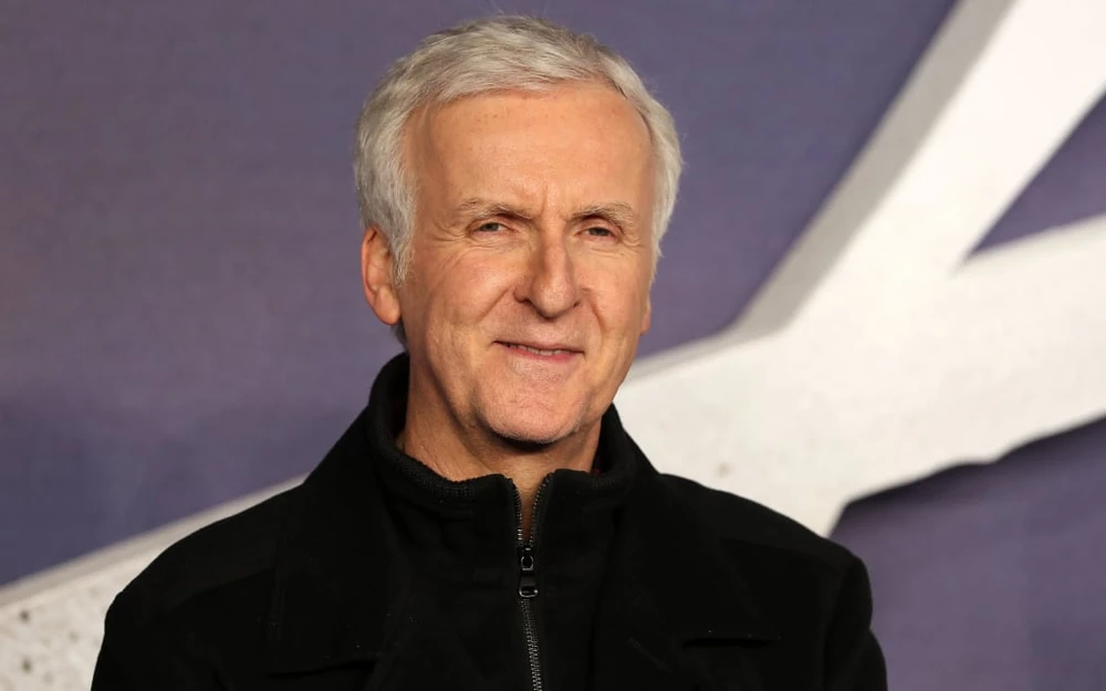 Đạo diễn phim kiêm nhà sản xuất tàu lặn James Cameron.