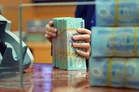 Vietnam's Financial Market Faces Capital Flow Paradox