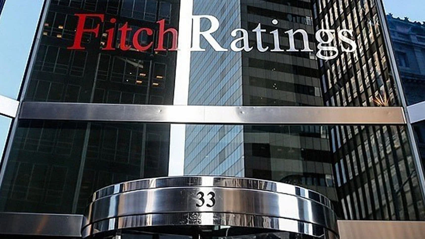 Fitch hạ cấp tín nhiệm Maldives, cảnh báo về nguy cơ vỡ nợ