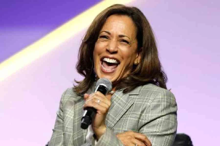 Bà Kamala Harris.