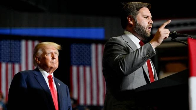 Ông Trump và J.D. Vance hợp tác cho cuộc bầu cử sắp tới. / Ảnh: Reuters