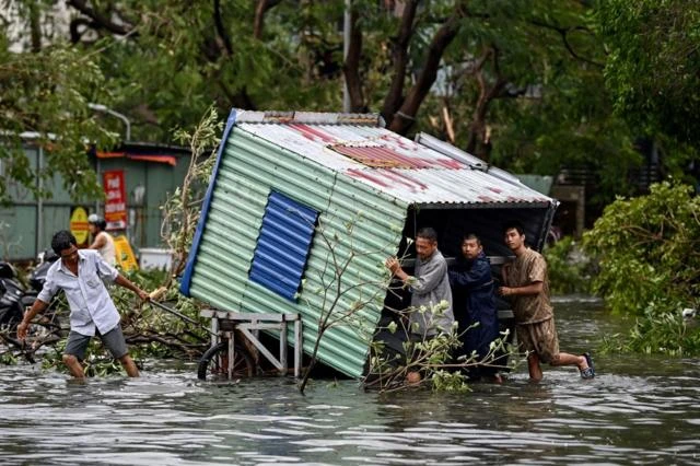 The Vital Role of Communication in Natural Disasters