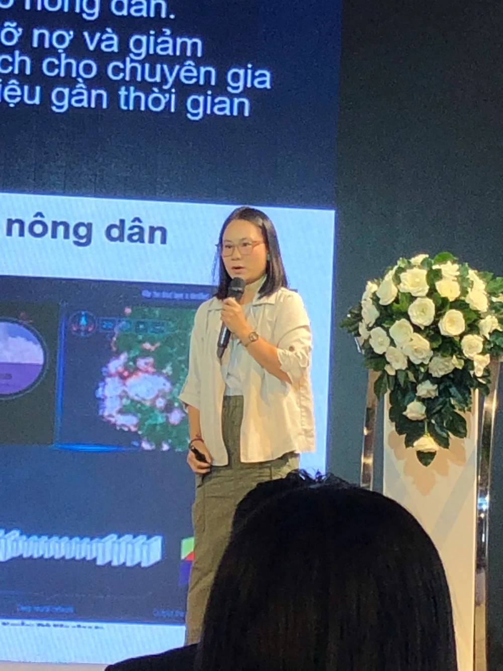 MSc. Lê Thị Thu Hà sharing her insights at the green transformation workshop hosted by Saigon Investment Newspaper in Ho Chi Minh City.