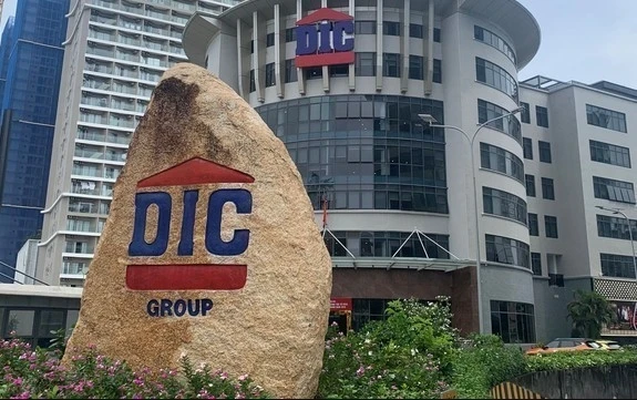 DIC Corp Struggles to Regain Momentum