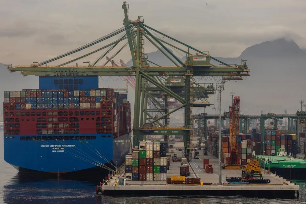 Một tàu container cập cảng Rio de Janeiro ở Rio de Janeiro, Brazil, vào thứ năm, ngày 10-7-2025.