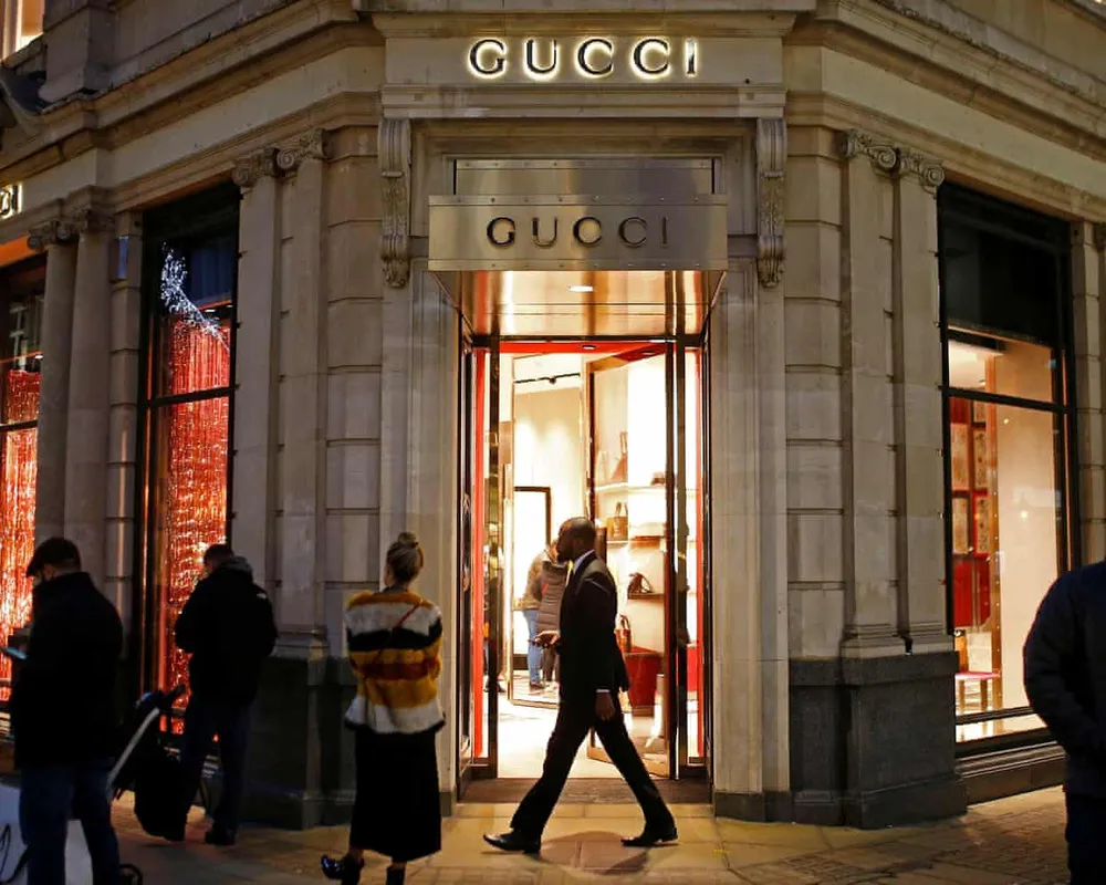 Tin tặc đánh cắp dữ liệu cá nhân của khách hàng Gucci, Balenciaga và McQueen