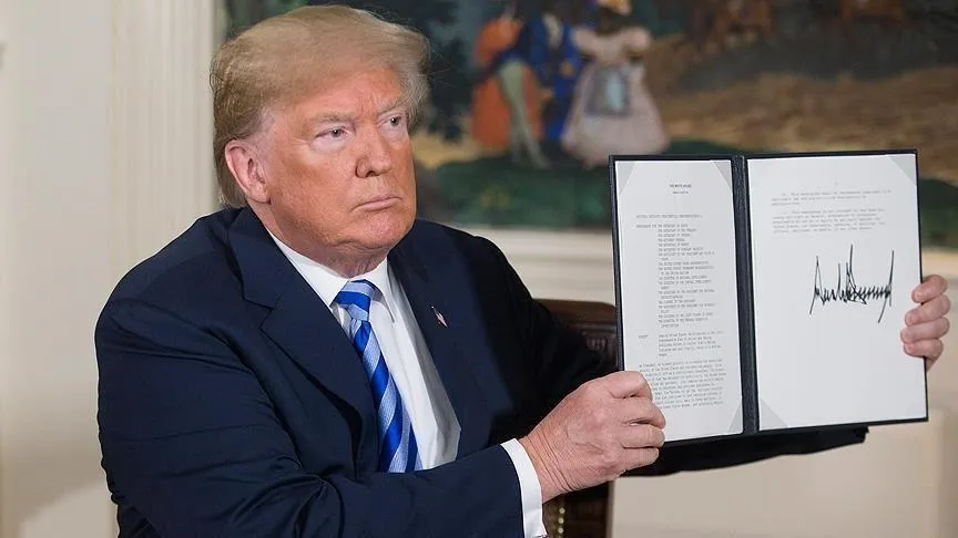 Tổng thống Trump tăng phí khủng với thị thực H-1B