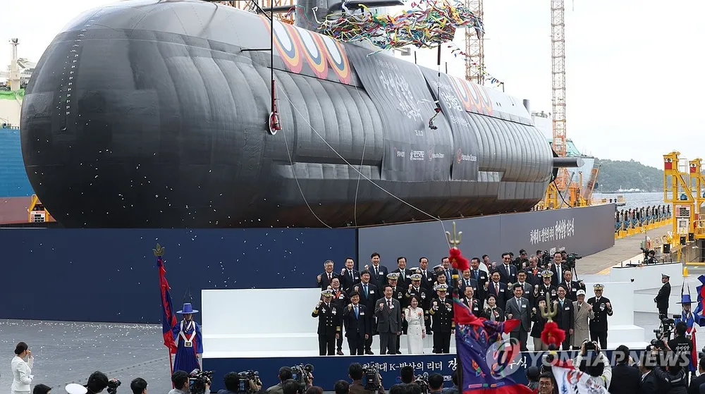 Lễ hạ thủy tàu diễn ra tại xưởng đóng tàu Hanwha Ocean ở Geoje. (Yonhap)