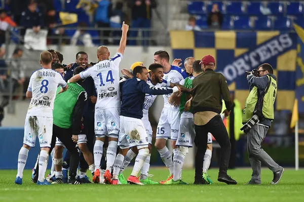 Giành chiến thắng thuyết phục trước Lorient, Troyes xứng đáng trở lại Ligue 1.