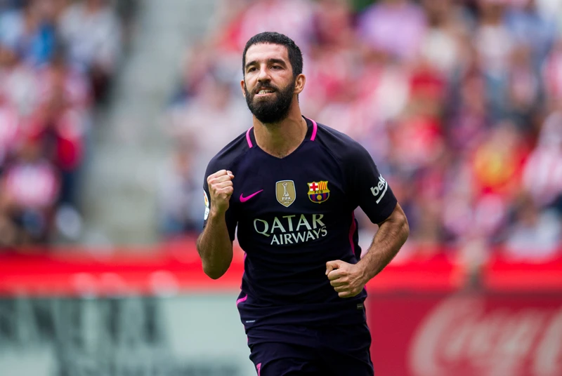 Arda Turan quyết không rời Barca