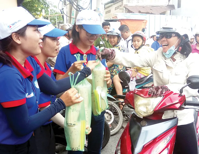 Áo xanh Tiếp Sức Mùa Thi 2017 “phủ sóng” cả nước ảnh 1 Áo xanh Tiếp Sức Mùa Thi 2017 “phủ sóng” cả nước ảnh 1