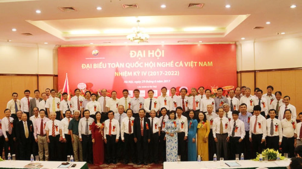 Các đại biểu chụp hình kỷ niệm tại đại hội. Ảnh: hoinghecavietnam.org.vn